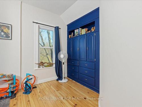 681 Janetville Rd, Kawartha Lakes, ON - Indoor Photo Showing Bedroom