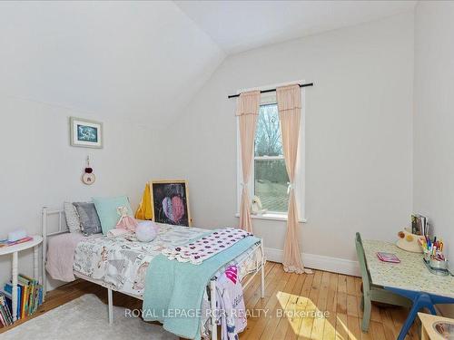 681 Janetville Rd, Kawartha Lakes, ON - Indoor Photo Showing Bedroom