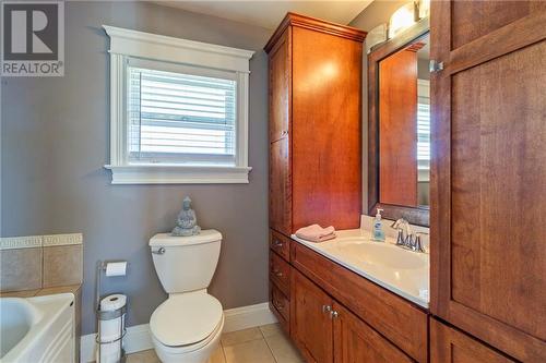 6565 Route 495, Sainte-Marie-De-Kent, NB - Indoor Photo Showing Bathroom