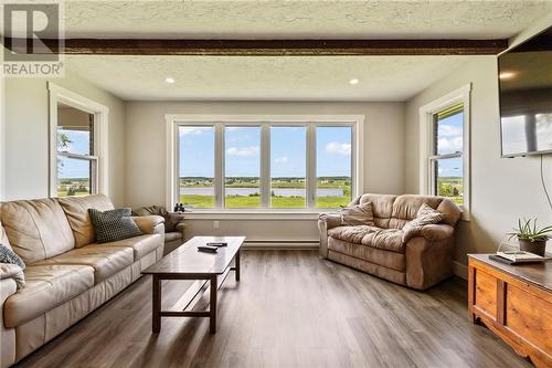 321 Coates Mills South Rd, Sainte-Marie-De-Kent, NB - Indoor Photo Showing Living Room