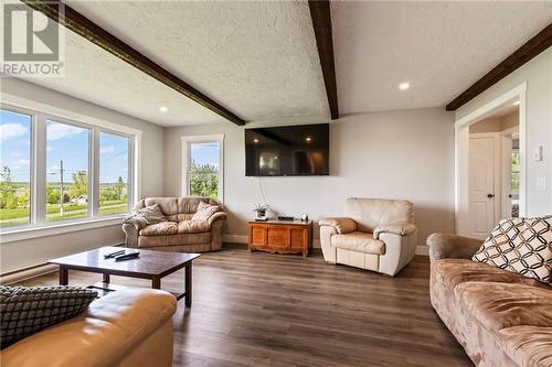 321 Coates Mills South Rd, Sainte-Marie-De-Kent, NB - Indoor Photo Showing Living Room