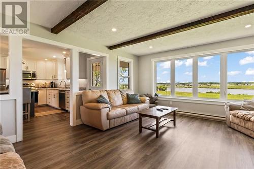 321 Coates Mills South Rd, Sainte-Marie-De-Kent, NB - Indoor Photo Showing Living Room