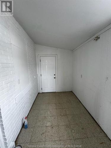 4722 Wyandotte Street East Unit# 1, Windsor, ON - Indoor Photo Showing Other Room