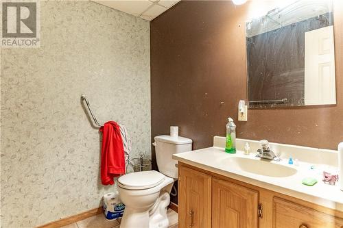 661 Oscar Street, Espanola, ON - Indoor Photo Showing Bathroom