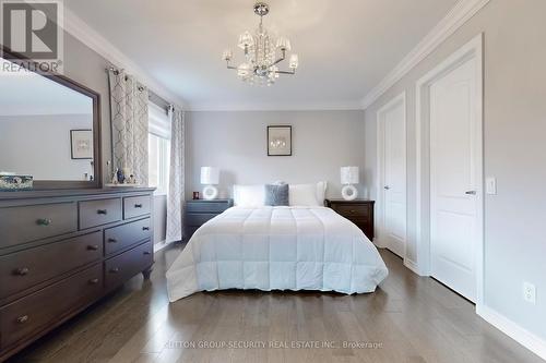 142 Mccann Crescent, Bradford West Gwillimbury, ON - Indoor Photo Showing Bedroom