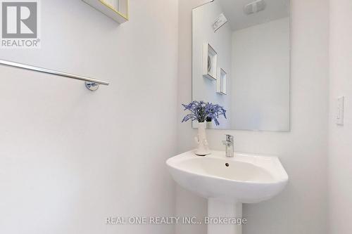 6 Brofarm Lane, Whitchurch-Stouffville, ON - Indoor Photo Showing Bathroom