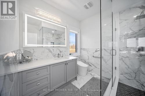 57 Sculpture Garden Lane, Vaughan, ON - Indoor Photo Showing Bathroom