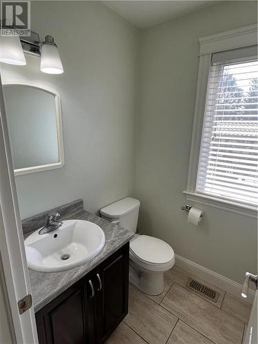 146 Holland Drive, Moncton, NB - Indoor Photo Showing Bathroom