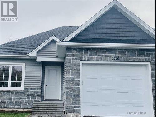 7 Leavery St, Fredericton, NB - Outdoor