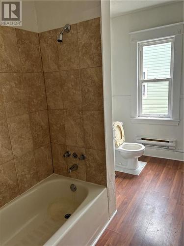 253-255 King Street, Moncton, NB - Indoor Photo Showing Bathroom