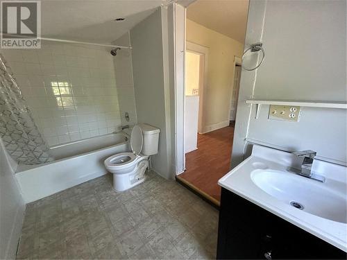 253-255 King Street, Moncton, NB - Indoor Photo Showing Bathroom