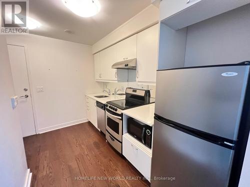 404 - 320 Richmond Street E, Toronto (Moss Park), ON - Indoor Photo Showing Kitchen With Stainless Steel Kitchen