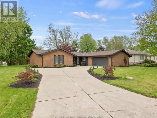 1211 Bainbridge Avenue North, Kingsville, ON - Outdoor With Facade