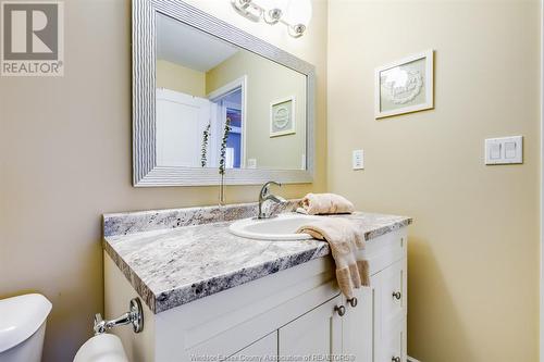 46 Hazel Crescent, Kingsville, ON - Indoor Photo Showing Bathroom