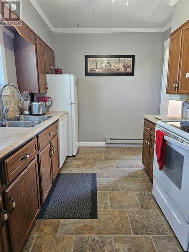 25 Grandview Crescent, Channel-Port Aux Basques, NL - Indoor Photo Showing Kitchen