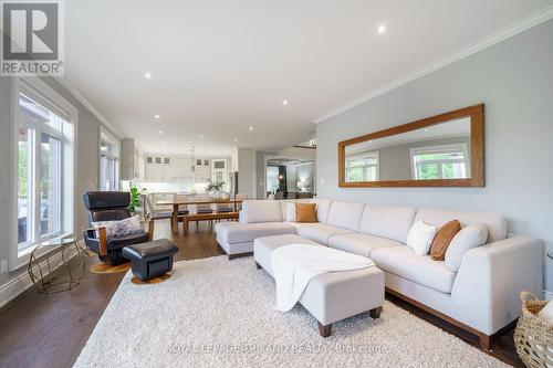 2321 Springridge Drive, London, ON - Indoor Photo Showing Living Room