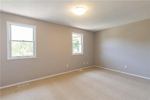 Primary Bedroom - 232 Windsor Street, Welland, ON - Indoor Photo Showing Other Room