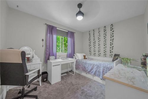 bedroom 3 - 58 Graystone Drive, Hamilton, ON - Indoor Photo Showing Bedroom