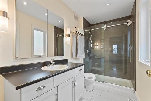 55 Lyonsgate Cove, Winnipeg, MB - Indoor Photo Showing Bathroom