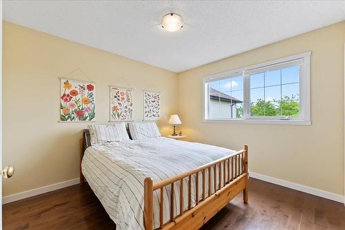 55 Lyonsgate Cove, Winnipeg, MB - Indoor Photo Showing Bedroom