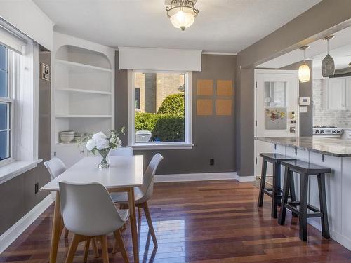 209 Winnipeg Avenue, Thunder Bay, ON - Indoor Photo Showing Dining Room