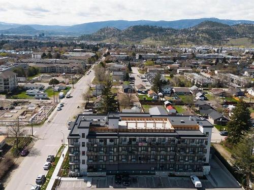 224-345 Dougall Road, Kelowna, BC - Outdoor With View