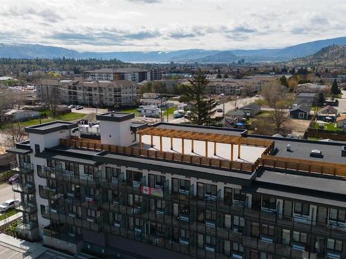 224-345 Dougall Road, Kelowna, BC - Outdoor With View