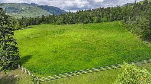 1075 Six Mile Creek Road, Vernon, BC - Outdoor