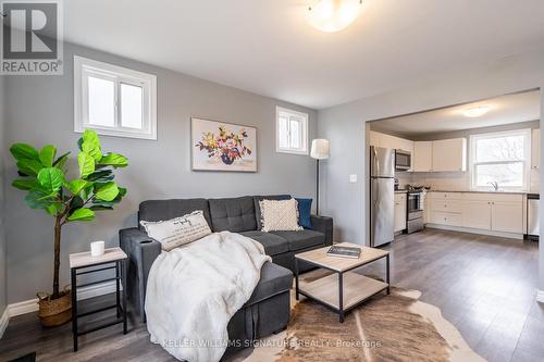 1 - 9 Merigold Street, St. Catharines, ON - Indoor Photo Showing Living Room