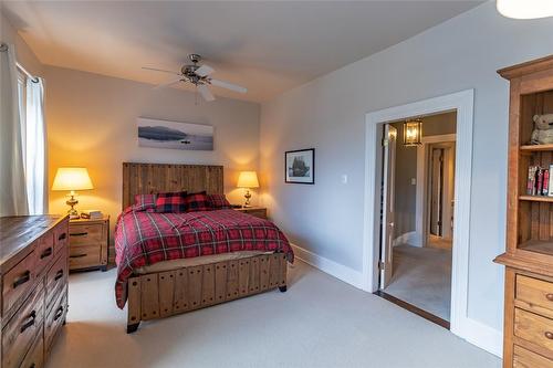 113 Dufferin Avenue, Brantford, ON - Indoor Photo Showing Bedroom