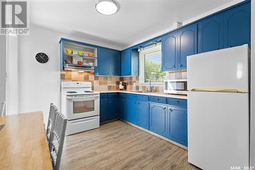 503 Hilliard Street W, Saskatoon, SK - Indoor Photo Showing Kitchen