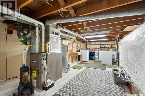 503 Hilliard Street W, Saskatoon, SK - Indoor Photo Showing Basement