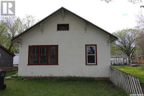 431 1St Street W, Shaunavon, SK - Outdoor With Exterior