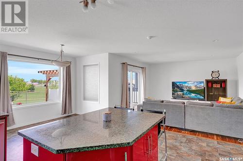 5113 Canuck Crescent, Regina, SK - Indoor Photo Showing Living Room