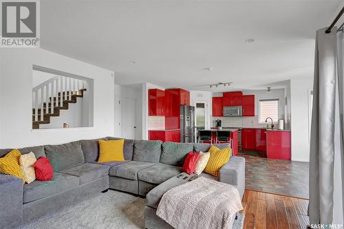 5113 Canuck Crescent, Regina, SK - Indoor Photo Showing Living Room