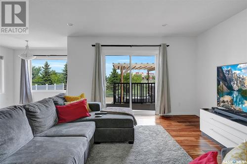 5113 Canuck Crescent, Regina, SK - Indoor Photo Showing Living Room