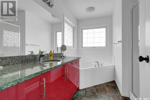 5113 Canuck Crescent, Regina, SK - Indoor Photo Showing Bathroom