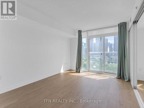 1103 - 75 Queens Wharf Road, Toronto (Waterfront Communities), ON - Indoor Photo Showing Other Room