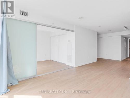 1103 - 75 Queens Wharf Road, Toronto, ON - Indoor Photo Showing Other Room