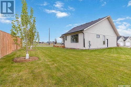 11 105 Hathway Crescent, Saskatoon, SK - Outdoor