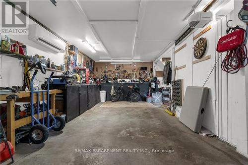 3050 Poplar Avenue, Fort Erie, ON - Indoor Photo Showing Garage