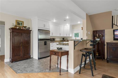 3050 Poplar Avenue, Ridgeway, ON - Indoor Photo Showing Kitchen