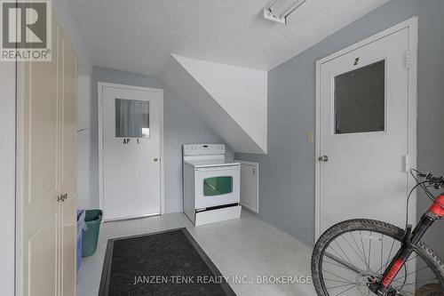 219 Talbot Street E, Aylmer, ON - Indoor Photo Showing Laundry Room