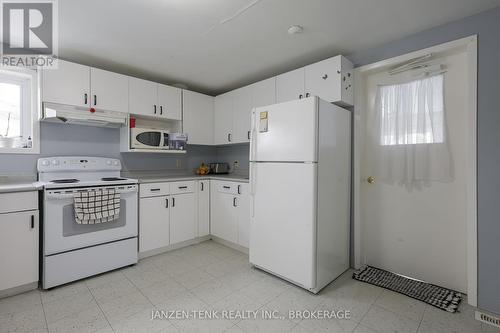 219 Talbot Street E, Aylmer, ON - Indoor Photo Showing Kitchen