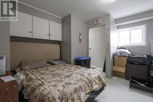 219 Talbot Street E, Aylmer, ON - Indoor Photo Showing Bedroom