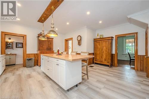 5550 11Th Line, Minto Twp, ON - Indoor Photo Showing Kitchen