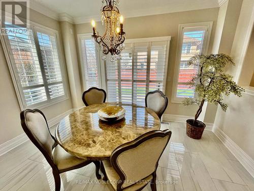 2139 Helmsley Avenue, Oakville (West Oak Trails), ON - Indoor Photo Showing Dining Room