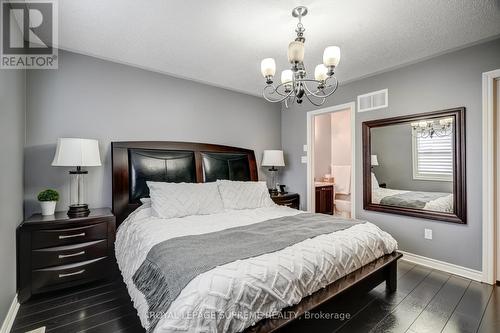 58 Hardgate Crescent, Brampton, ON - Indoor Photo Showing Bedroom