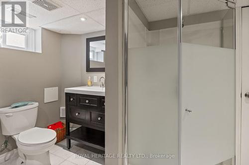1382 Tatra Drive, Pickering, ON - Indoor Photo Showing Bathroom