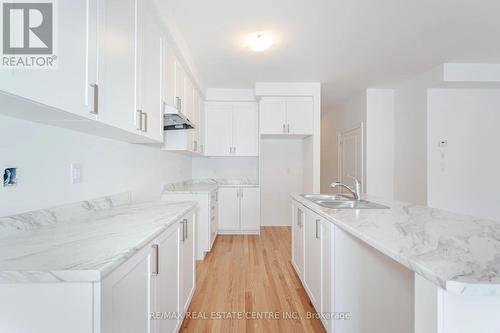 44 Autumn Drive, Wasaga Beach, ON - Indoor Photo Showing Kitchen With Double Sink